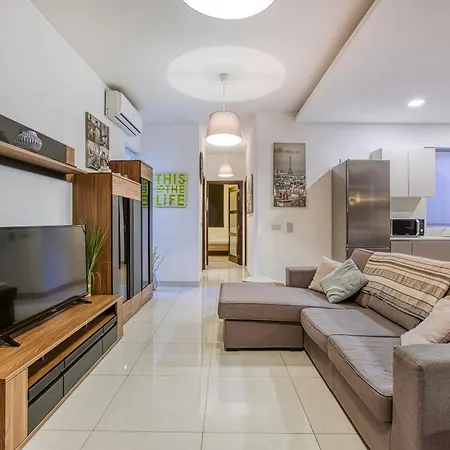 Lovely Mellieha With Stunning Terrace & Views By 360 Estates 아파트 Ix-Xaghra ta' Barra