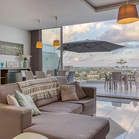 아파트 Lovely Mellieha With Stunning Terrace & Views By 360 Estates *
