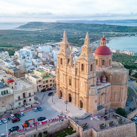 Lovely Mellieha With Stunning Terrace & Views By 360 Estates Апартаменты *