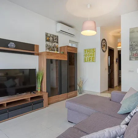 Lovely Mellieha With Stunning Terrace & Views By 360 Estates * Ix-Xaghra ta' Barra