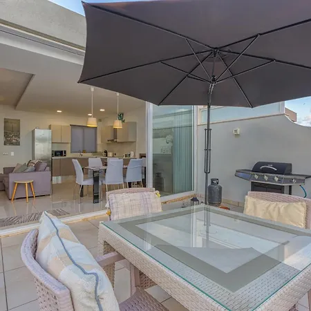 Lovely Mellieha With Stunning Terrace & Views By 360 Estates